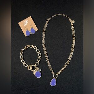 Plunder Gold and Blue Necklace Set with Teardrop Pendant